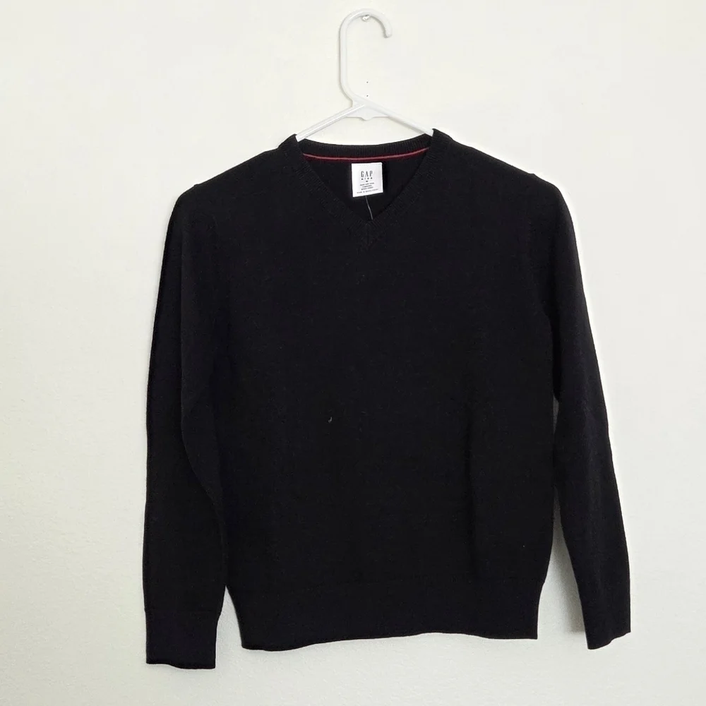 GAP Kids Classic Black V-Neck Sweater Size Boys Medium(8)
